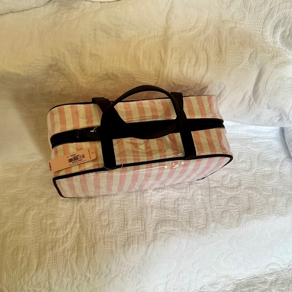 Victoria’s Secret toiletry bag -NWT - Picture 11 of 16